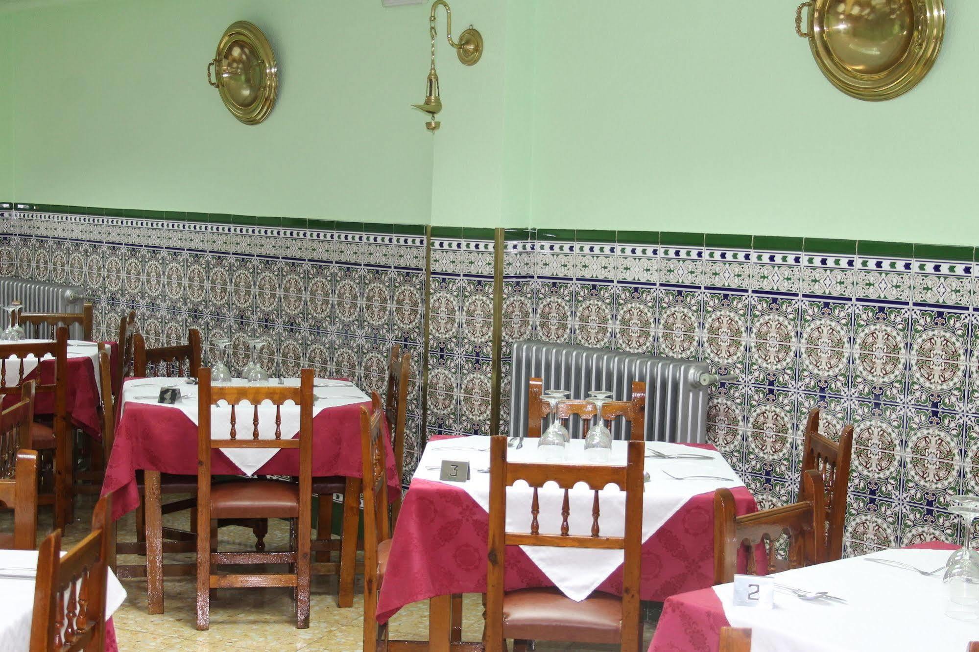 Casa De Huespedes Carabanchel By Vivere Stays Madryt Zewnętrze zdjęcie