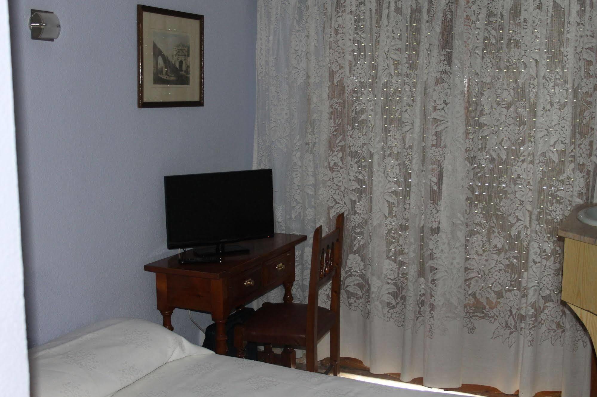 Casa De Huespedes Carabanchel By Vivere Stays Madryt Zewnętrze zdjęcie